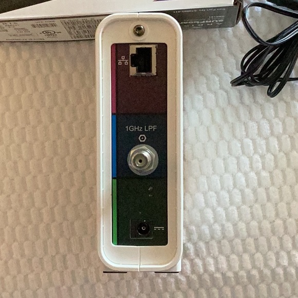 ARRIS SB6141 Surfboard Cable Modem - Picture 5 of 8